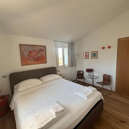 Lodge Cascina Del Riccio-agriturismo Casa Raffaele *